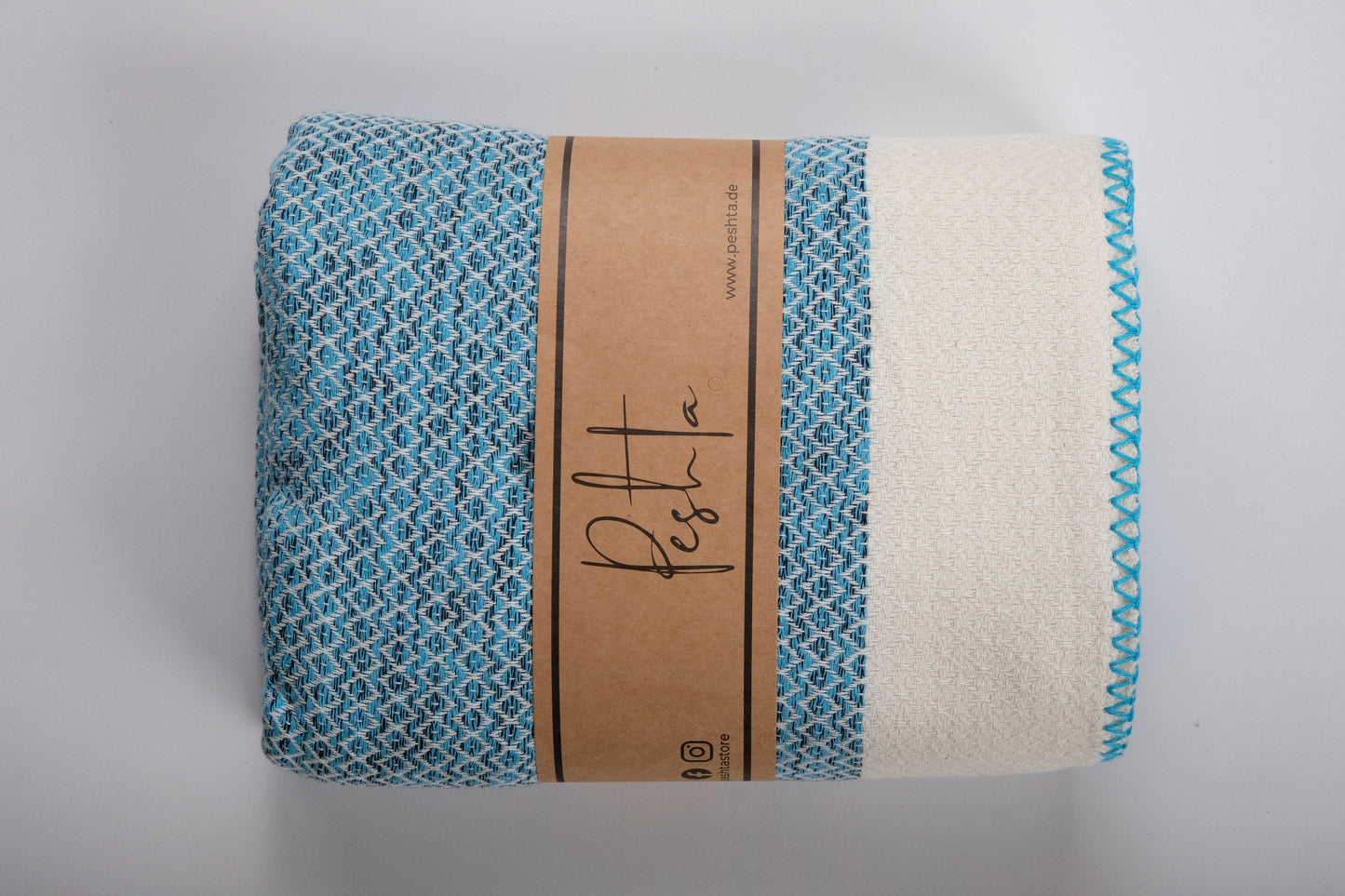 Colima Oversize mit edler Ziernaht. Edles Rautenmuster in 4 eleganten Farben. Wellnesstuch und Meditationstuch.