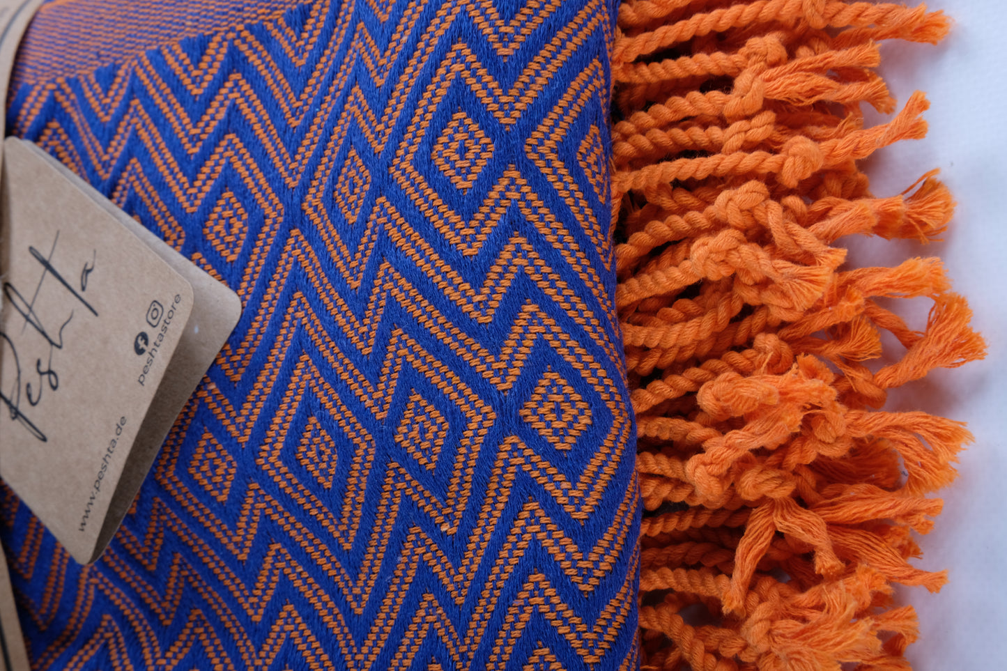 Luahoko - Strandtuch mit Rauten & Streifen