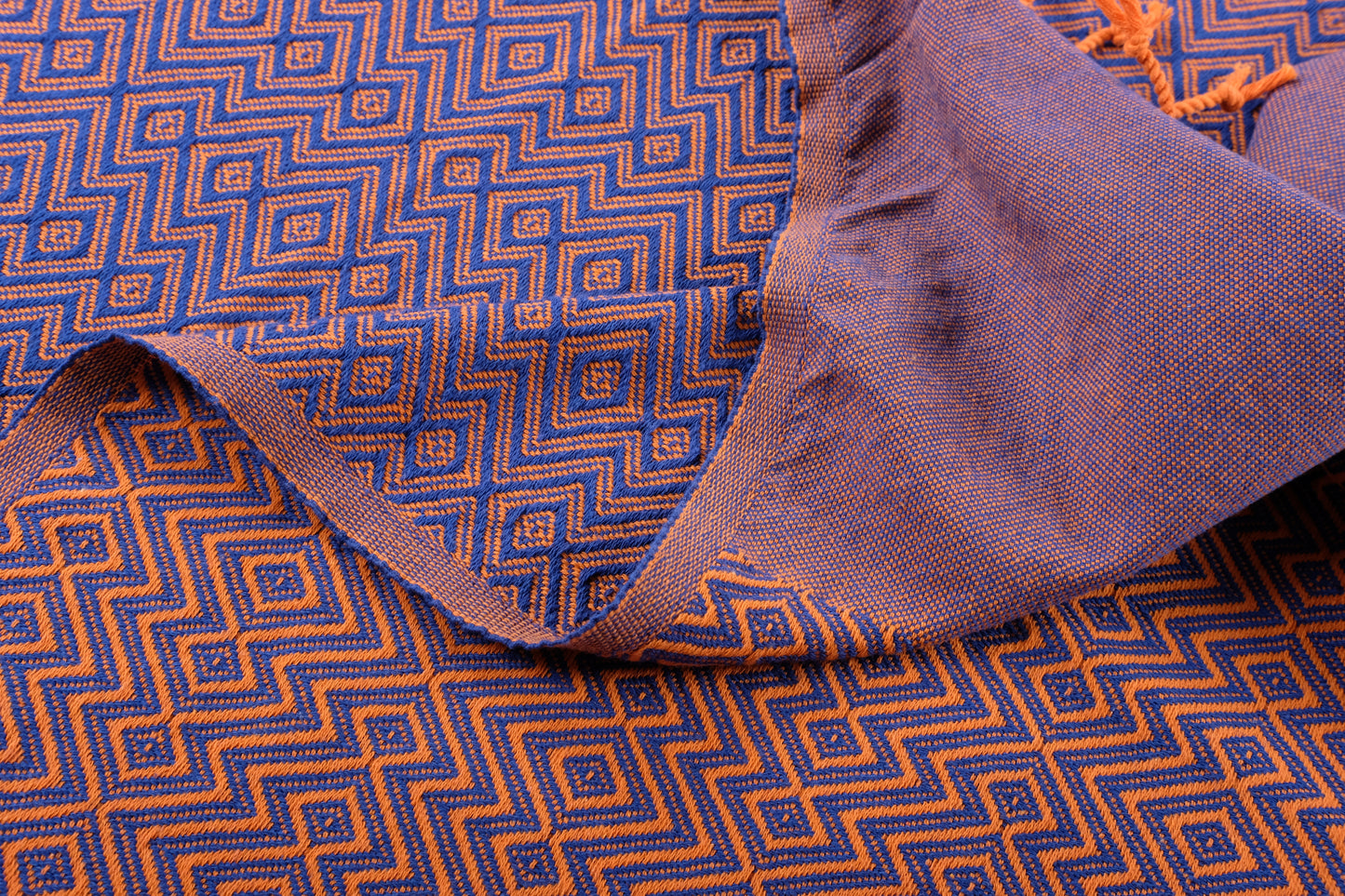 Luahoko - Strandtuch mit Rauten & Streifen