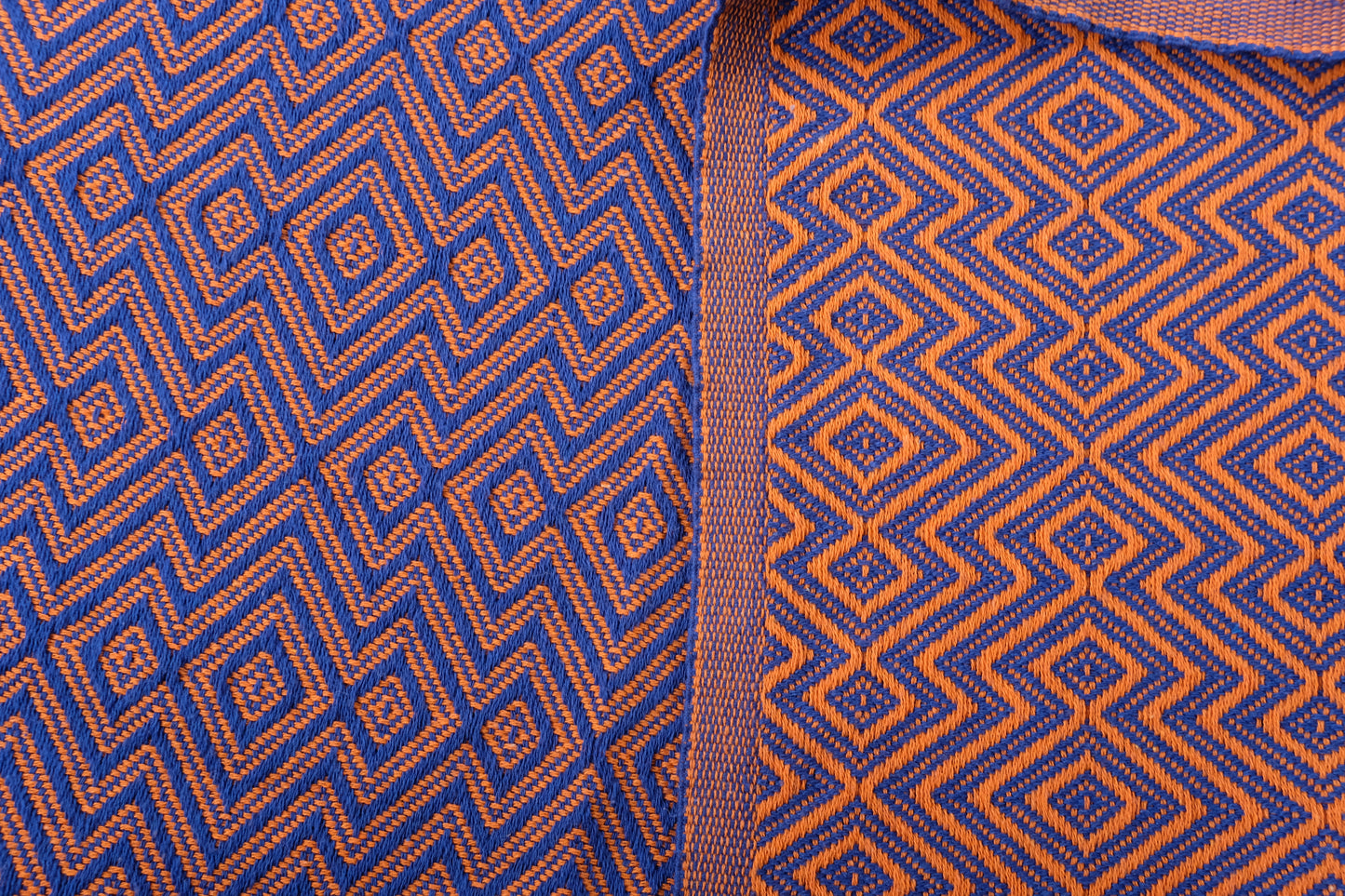 Luahoko - Strandtuch mit Rauten & Streifen