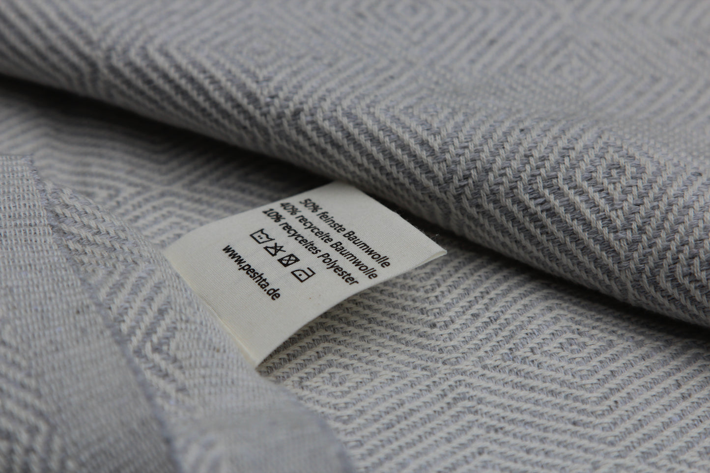 Katla L - Tagesdecke mit Karomuster