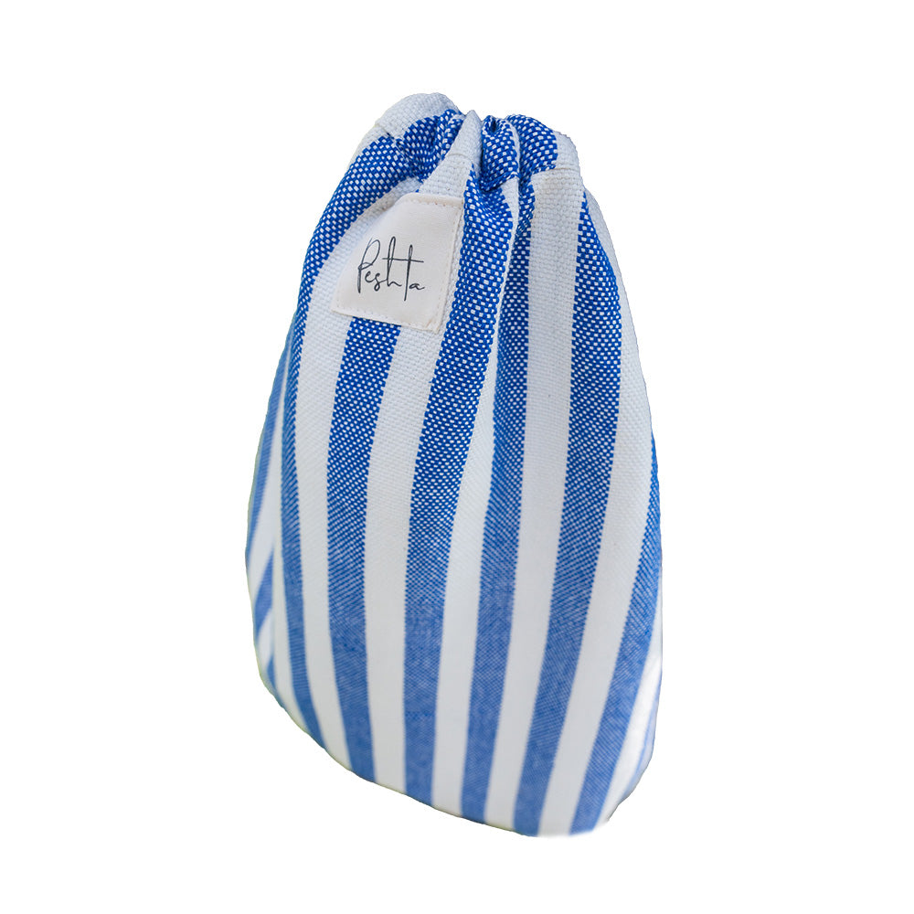 Rincon Beach Bag by Peshta. Weiße vertikale Streifen auf leuchtenden Farben. Das "3-in-1" Peshta. In 4 Farben.