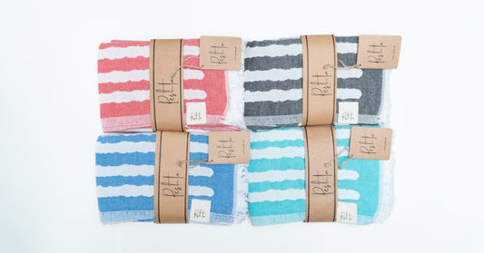 Askja - Strandtuch mit Kreisen & Linien