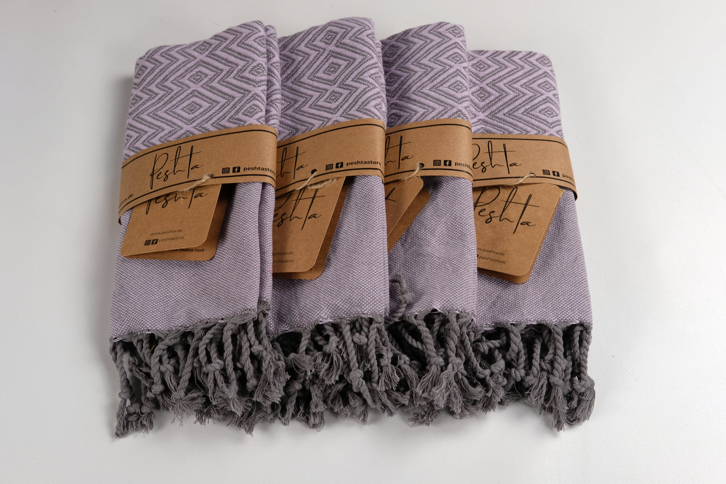 Luahoko - Handtuch mit Rauten & Streifen