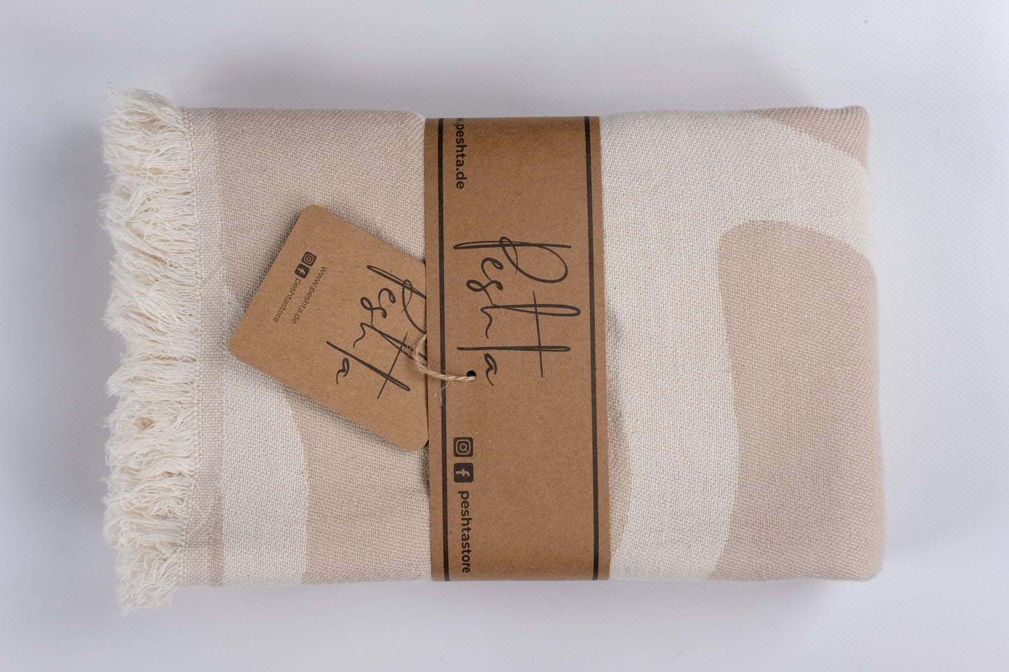 Rua - Strandtuch mit fliessendem Muster