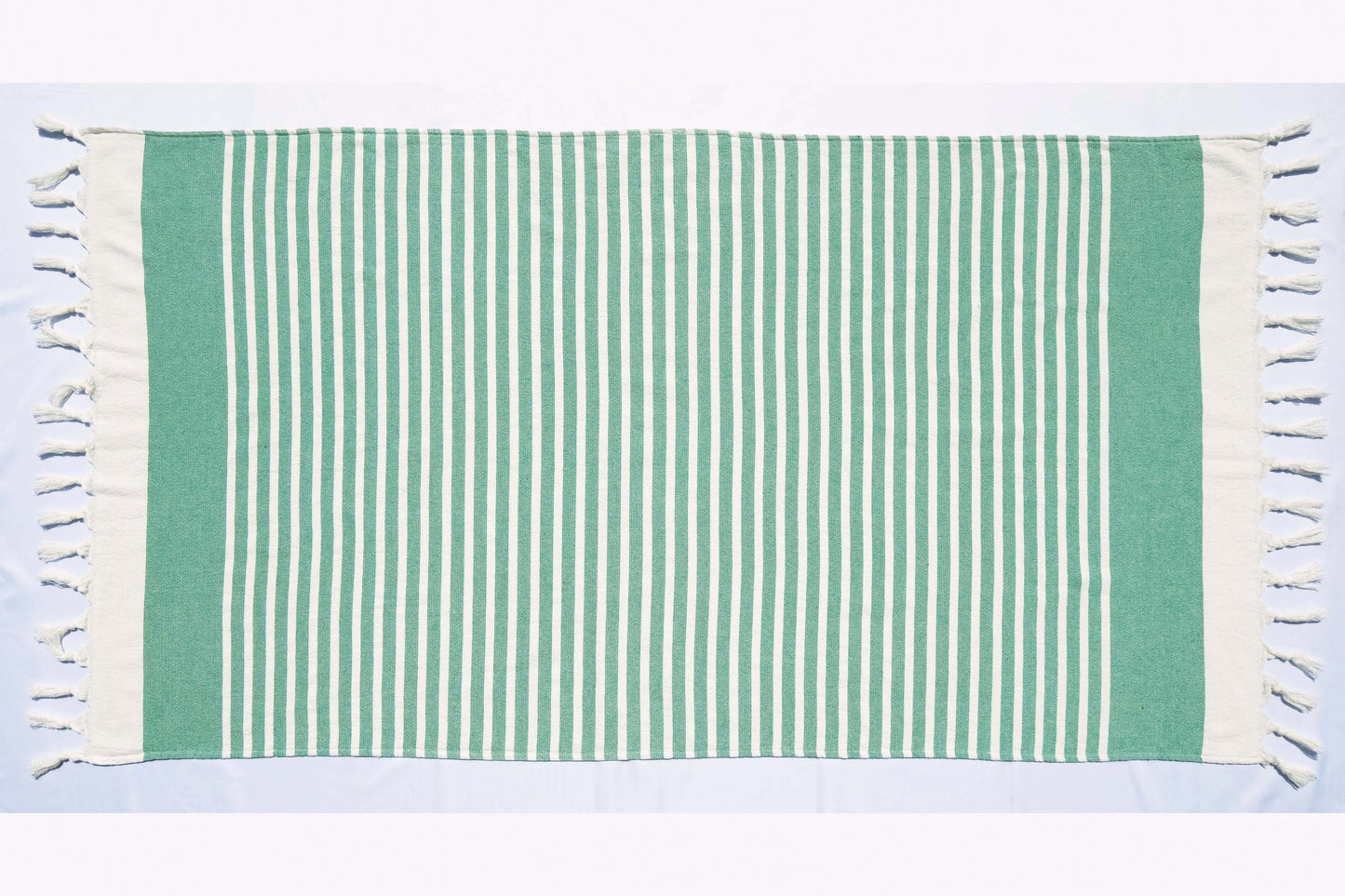 Mahawu. EINSEITIG farbige horizontale Streifen auf schlichtem Weiß. In 6 Farben.